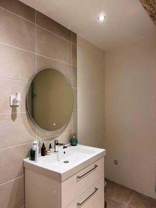 Appartement Charmant Et Calme Dans L'Herault Poussan Extérieur photo